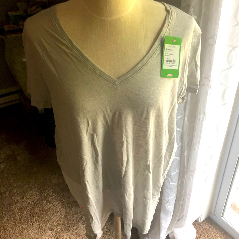 NWT Lilly Pulitzer T Shirt